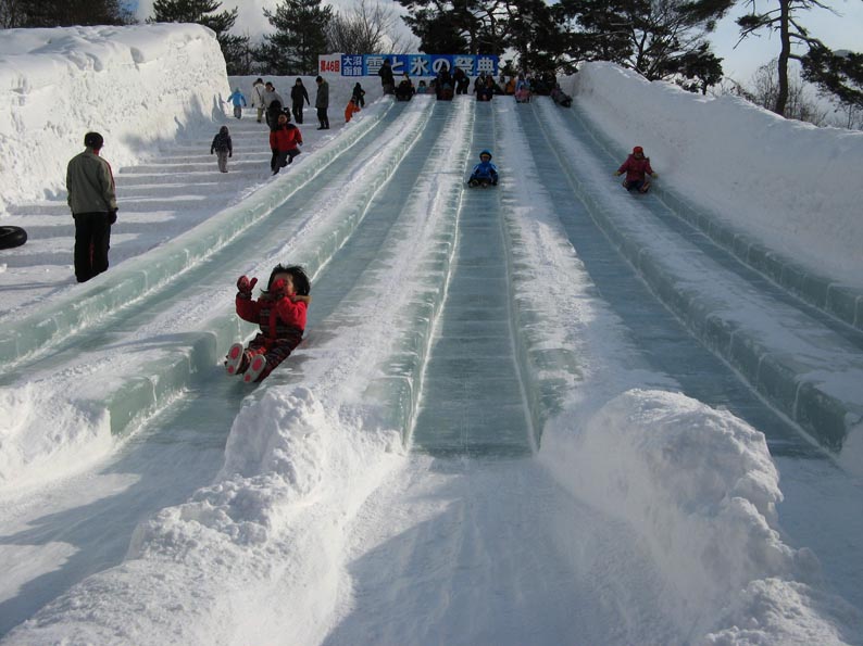 哈爾濱冰雕滑梯 室外冰滑梯 雪滑梯制作施工